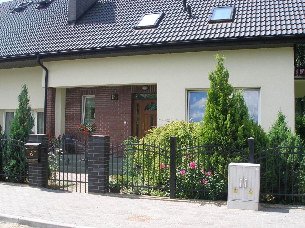 Dom Artusa Ustka Extérieur photo