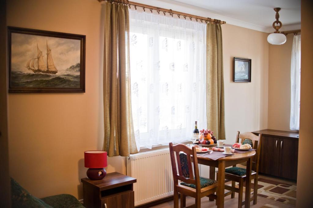 Dom Artusa Ustka Chambre photo